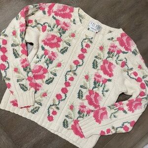 Vintage Studio Michelle Stuart Hand Knit Floral Sweater Medium